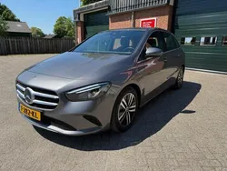 Grijs Gebruikt 2020 Mercedes B180 Premium Plus MPV | € 23.650 (Eerlijke prijs)