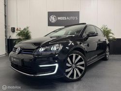 Zwart Gebruikt 2015 VW Golf VII GTE Hatchback | € 14.950 (Iets duurder)