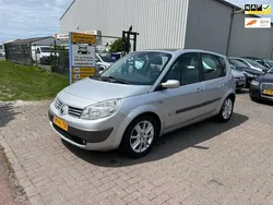 Mpv Gebruikt 2005 Renault Scénic II Luxe MPV | € 1.450 (Goede deal)