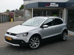 Grijs Gebruikt 2017 VW Polo Cross Hatchback | € 13.500 (Iets duurder)