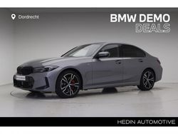 Grijs, metallic lak Gebruikt 2025 BMW 320 M Sport Sedan | € 52.895