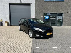 Zwart, metallic lak Gebruikt 2017 Ford Focus Trend Stationwagen | € 9.950 (Goede deal)