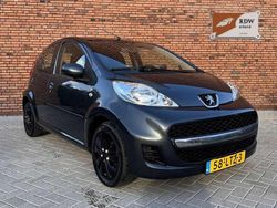 Grijs Gebruikt 2010 Peugeot 107 Hatchback | € 3.595 (Iets duurder)