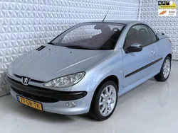 Grijs Gebruikt 2001 Peugeot 206 CC Cabriolet | € 2.999 (Iets duurder)