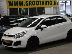 Grijs Gebruikt 2012 Kia Rio Comfort Hatchback | € 3.944 (Goede deal)