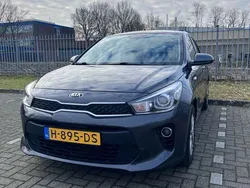 Grijs Gebruikt 2020 Kia Rio Hatchback | € 10.000 (Super prijs)