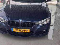 Blauw Gebruikt 2015 BMW 325 Executive Sedan | € 17.500