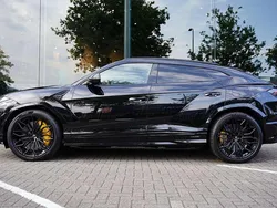 Zwart Nieuw 2025 Lamborghini Urus SUV | € 339.888