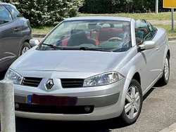 Grijs Gebruikt 2005 Renault Mégane Cabriolet Luxe Cabriolet | € 4.500 (Duur)