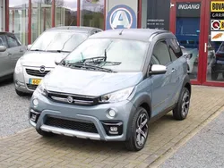 Grijs Gebruikt 2023 Aixam e-Crossover | € 17.445