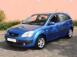 Blauw Gebruikt 2006 Kia Rio Hatchback | € 2.449 (Eerlijke prijs)