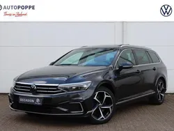 Grijsmangaan grey metallic Gebruikt 2023 VW Passat Business+ Stationwagen | € 34.750 (Eerlijke prijs)
