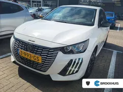 Wit Gebruikt 2024 Peugeot e-208 Style Hatchback | € 21.900 (Eerlijke prijs)