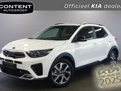 Wit, metallic lak Gebruikt 2023 Kia Stonic SUV | € 30.540