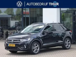 Zwart Gebruikt 2023 VW T-Roc R-line SUV | € 33.950 (Eerlijke prijs)