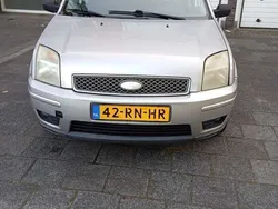 Gebruikt 2005 Ford Fusion Sedan | € 560 (Duur)