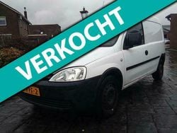 Wit Gebruikt 2008 Opel Combo Comfort MPV | € 1.699 (Eerlijke prijs)