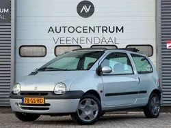 Grijs, metallic lak Gebruikt 2001 Renault Twingo Hatchback | € 1.000 (Eerlijke prijs)