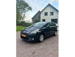 Blauw Gebruikt 2012 Peugeot 5008 MPV | € 3.250 (Goede deal)