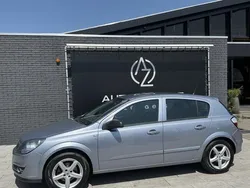 Grijs Gebruikt 2005 Opel Astra Enjoy Hatchback | € 2.999 (Iets duurder)