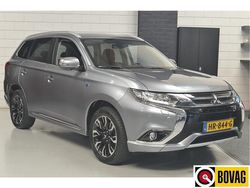 Grijs Gebruikt 2015 Mitsubishi Outlander Edition SUV | € 15.950 (Eerlijke prijs)