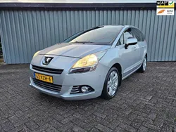 Grijs, metallic lak Gebruikt 2010 Peugeot 5008 GTi MPV | € 1.150 (Super prijs)