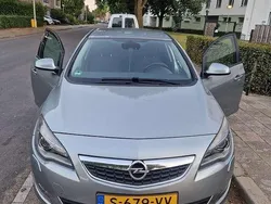 Grijs Gebruikt 2012 Opel Astra MPV | € 5.200 (Goede deal)