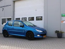 Blauw Gebruikt 2005 Peugeot 206 Hatchback | € 450 (Goede deal)