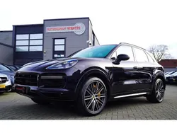 Zwart Gebruikt 2022 Porsche Cayenne Turbo S SUV | € 93.995