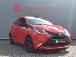 Rood Gebruikt 2017 Toyota Aygo Hatchback | € 7.950 (Eerlijke prijs)