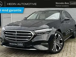 Zwart, metallic lak Gebruikt 2024 Mercedes E300 Premium Sedan | € 74.900