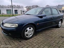 Blauw Gebruikt 2001 Opel Vectra Edition Sedan | € 2.000