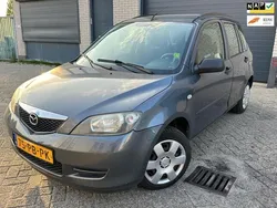 Grijs Gebruikt 2004 Mazda 2 Exclusive MPV | € 749 (Eerlijke prijs)