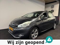 Grijs (metallic) Gebruikt 2013 Peugeot 208 Hatchback | € 5.950 (Duur)