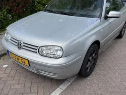 Grijs Gebruikt 2000 VW Golf Cabriolet Trendline Cabriolet | € 2.750 (Iets duurder)