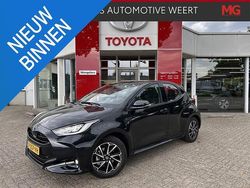 Zwart Gebruikt 2024 Toyota Yaris Hatchback | € 25.445 (Iets duurder)