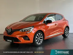 Valenciaoranje eqb Gebruikt 2022 Renault Clio V Techno Hatchback | € 17.990 (Eerlijke prijs)