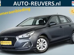 Grijs, metallic lak Gebruikt 2020 Hyundai i30 Hatchback | € 14.900 (Super prijs)