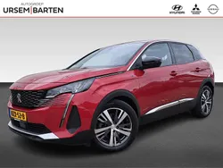 Rood, metallic lak Gebruikt 2022 Peugeot 3008 GTi SUV | € 26.730 (Goede deal)