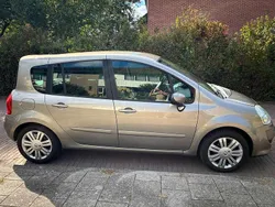 Zilver Gebruikt 2011 Renault Modus Exception MPV | € 5.900 (Iets duurder)