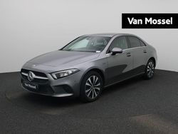 Grijs (metallic) Gebruikt 2021 Mercedes A250 Business Sedan | € 24.900 (Super prijs)