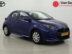 Blauw Gebruikt 2024 Toyota Yaris Active Hatchback | € 21.499 (Eerlijke prijs)
