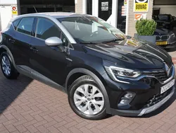 Zwart Gebruikt 2020 Renault Captur Intens SUV | € 20.285 (Eerlijke prijs)