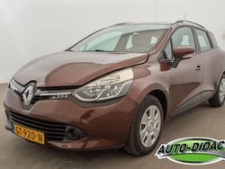 Bruin Gebruikt 2015 Renault Clio GrandTour Expression Stationwagen | € 3.350