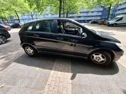 Zwart Gebruikt 2010 Mercedes B180 Business MPV | € 4.200 (Eerlijke prijs)
