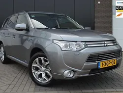 Grijs Gebruikt 2014 Mitsubishi Outlander Edition SUV | € 12.350 (Eerlijke prijs)
