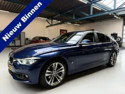 Blauw Gebruikt 2016 BMW 330 Executive Sedan | € 17.990 (Eerlijke prijs)