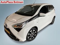 Wit Gebruikt 2020 Toyota Aygo Hatchback | € 12.950 (Iets duurder)