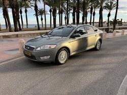 Grijs (metallic) Gebruikt 2009 Ford Mondeo Limited Hatchback | € 2.995 (Eerlijke prijs)