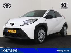 Wit Gebruikt 2024 Toyota Aygo X Play SUV | € 19.450